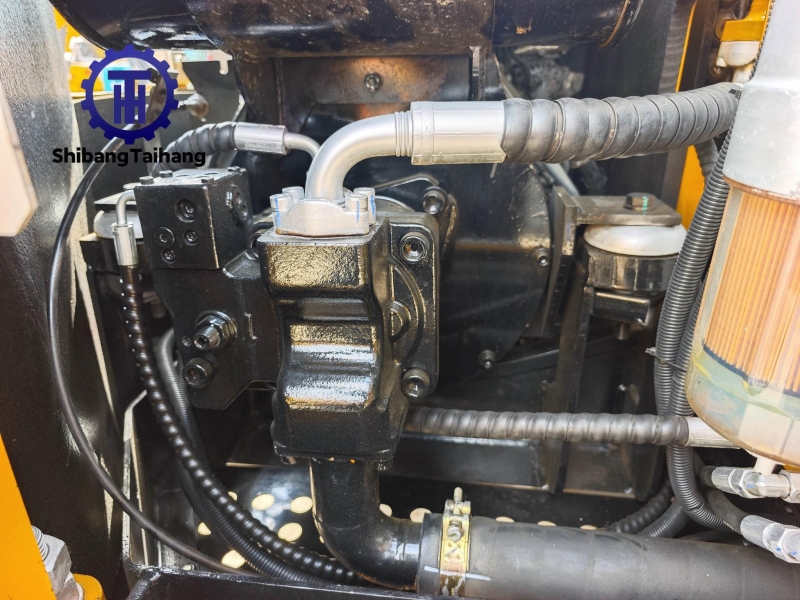 2للبيع حفار ساني 75 مستعمل