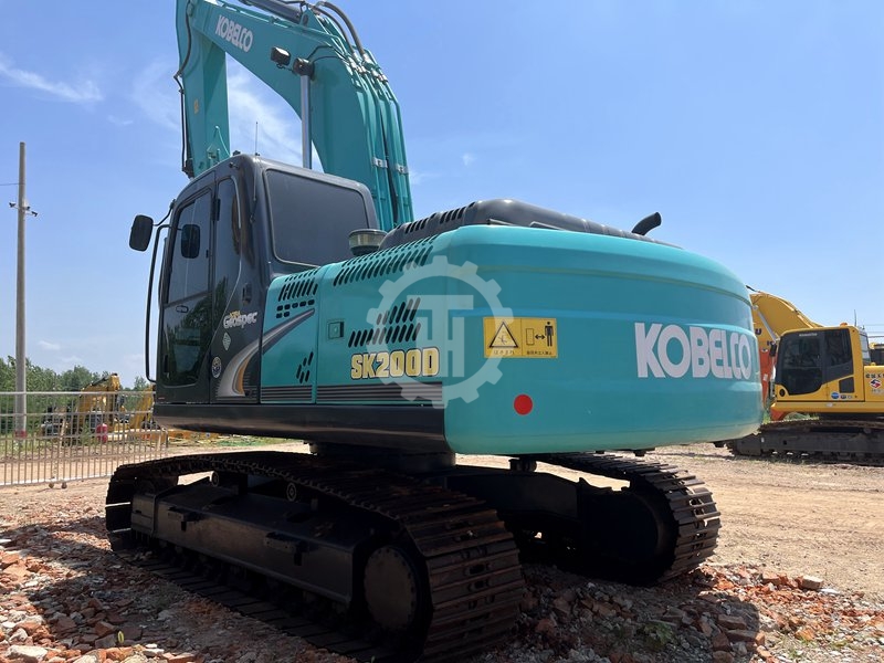 Used Kobelco SK200 for sale 2