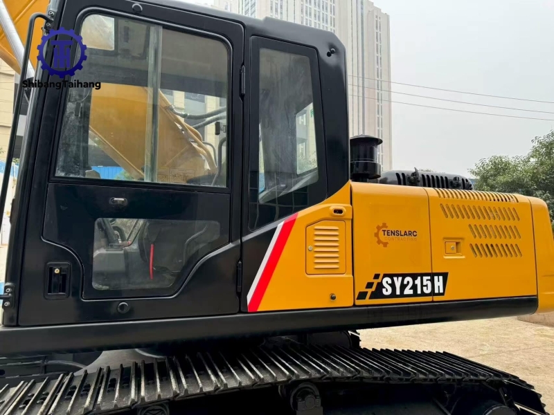 Excavadora SANY 215H Usada en venta 