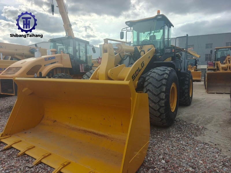 Cargador SDLG LG956F usado en venta 