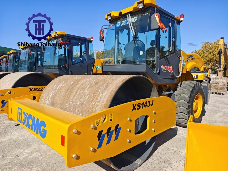 XCMG 143 مستعمل للبيع