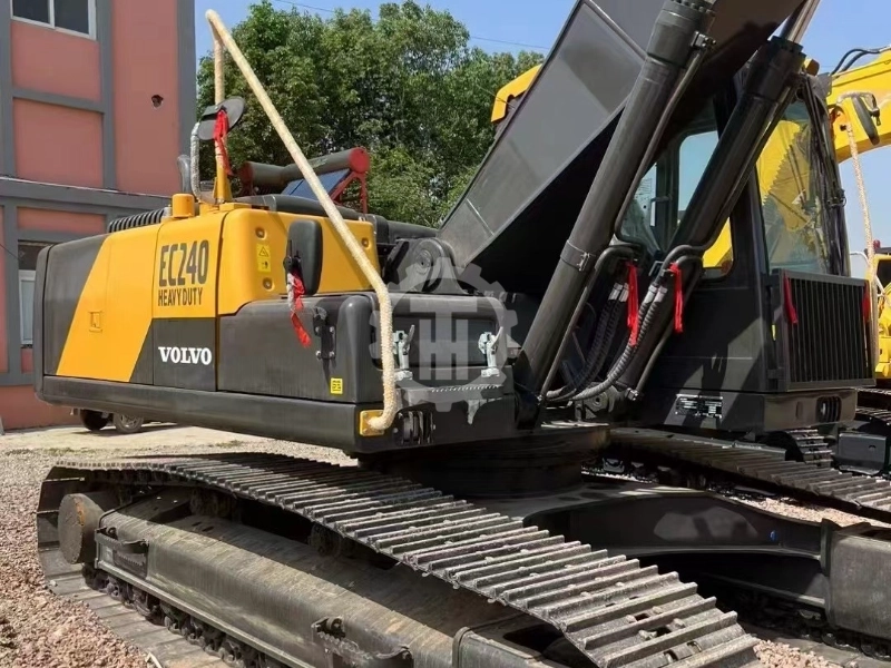 Used Volvo EC240 for sale