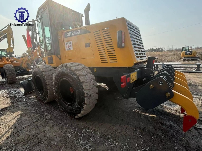 Motoniveladora XCMG 2153 usada en venta 2