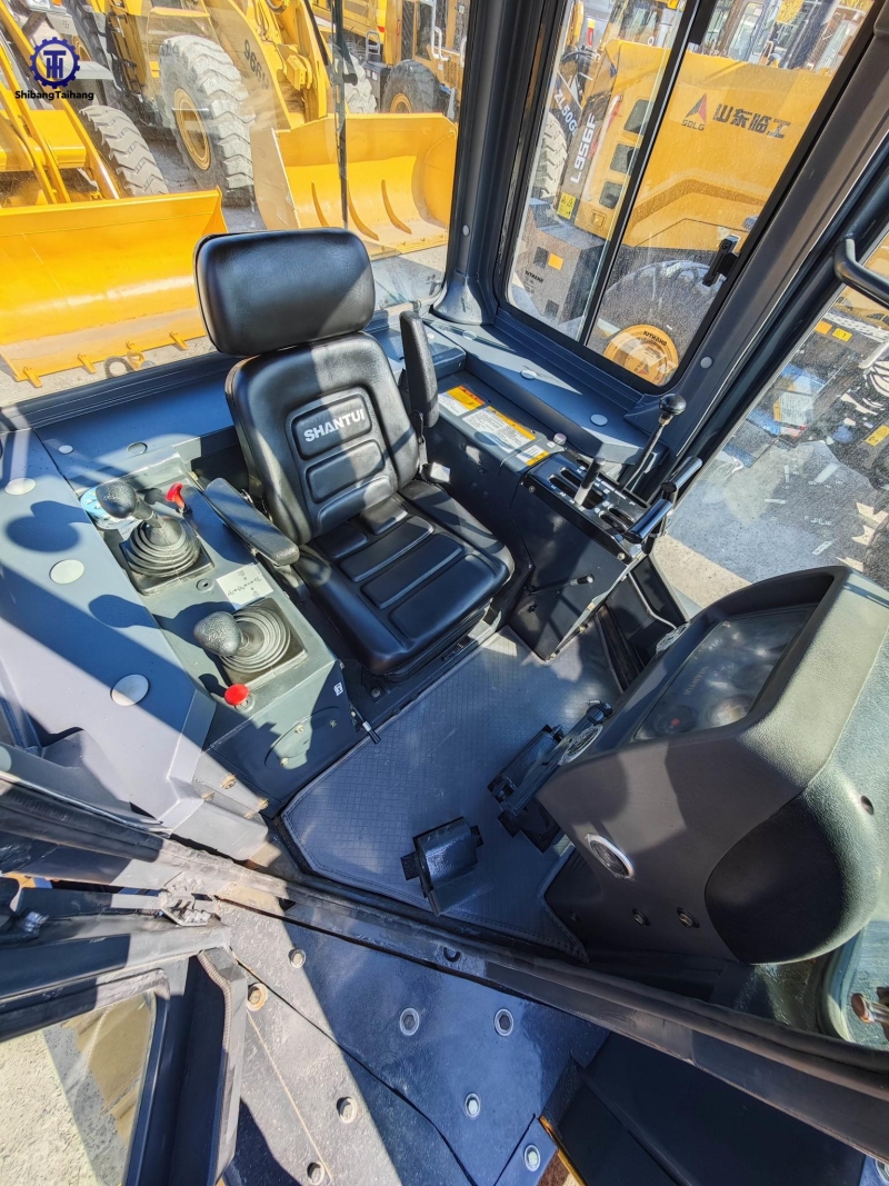 Bulldozer Shantui SD16 de segunda mano en venta