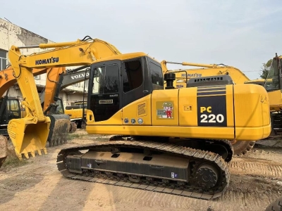 Used Komatsu PC220 for sale 2