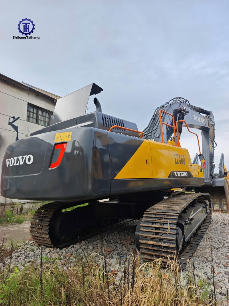 للبيع حفار فولفو EC480 مستعمل