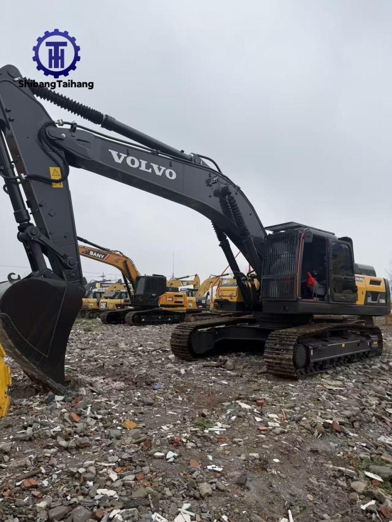 Excavadora Volvo EC360 usada en venta