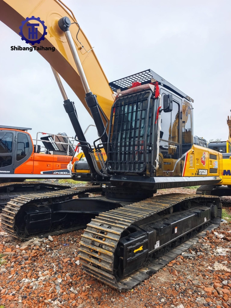 3للبيع حفار ساني 335 مستعمل