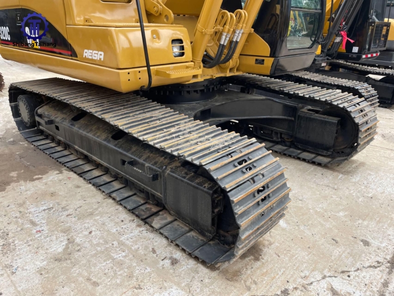 Продается б/у Caterpillar 320C