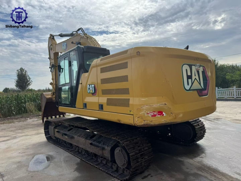 2للبيع كاتربيلر 326 مستعمل