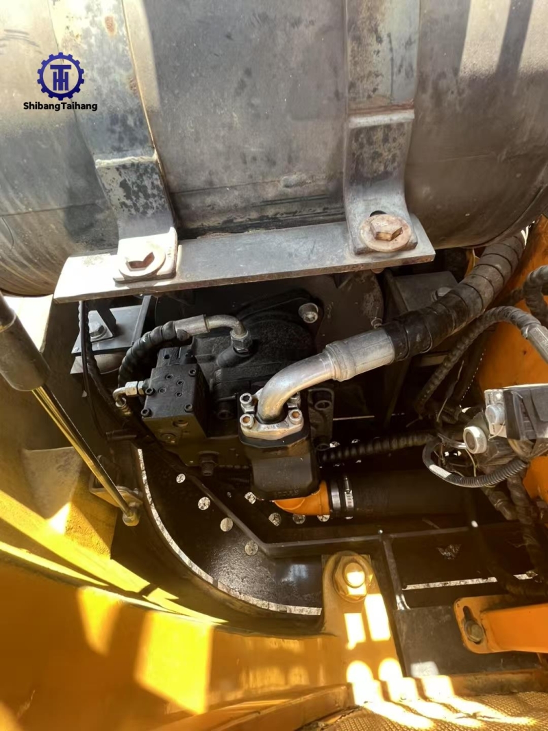 Excavadora SANY 75 de segunda mano en venta