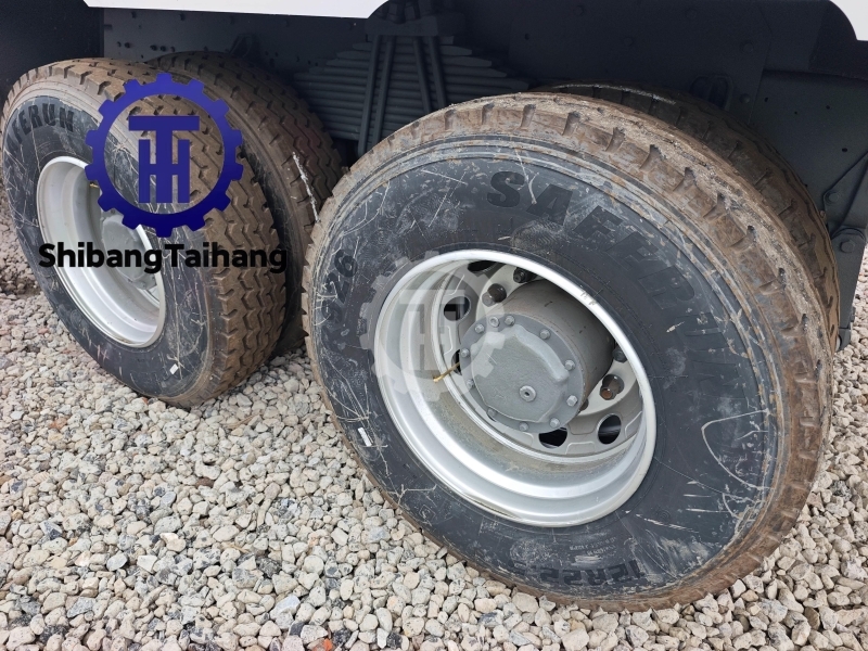 Used Howo 400 8×4 Dump Truck-2