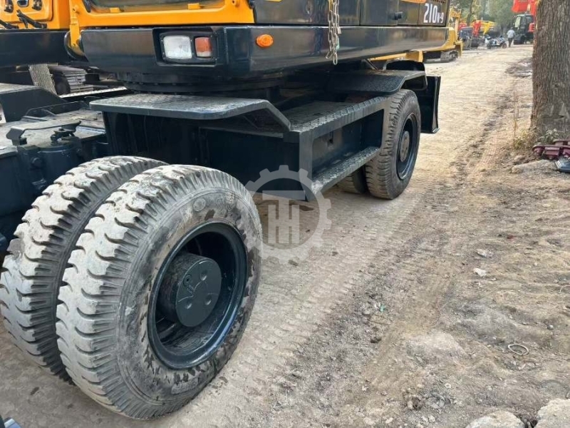 Used Hyundai R210 for sale