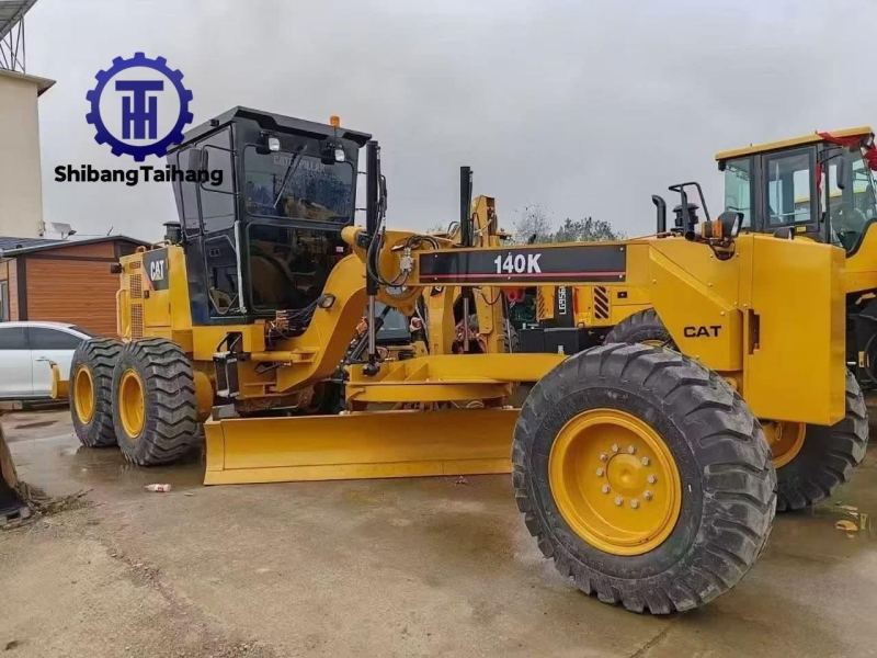 Б/у Caterpillar 140K в продаже