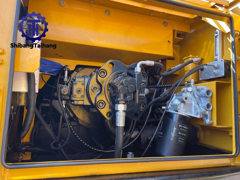 Excavadora SANY 215 de segunda mano en venta