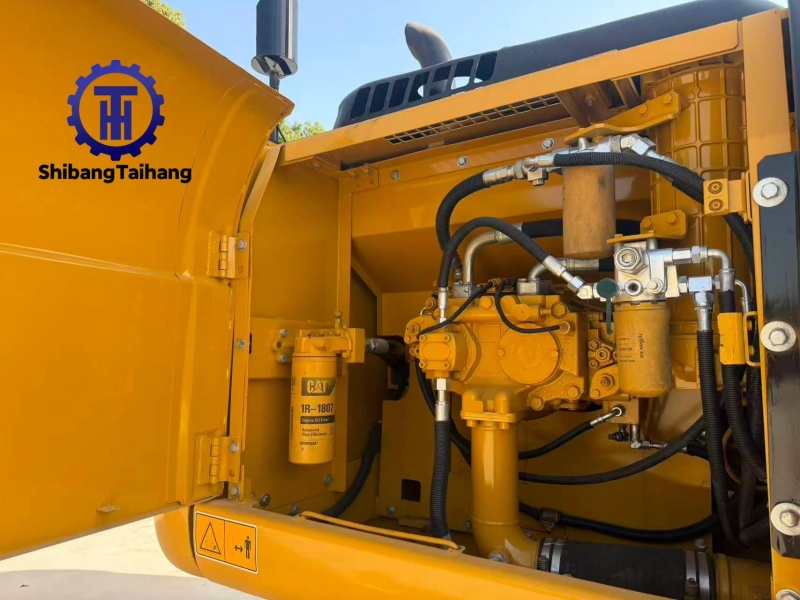 Excavadora Caterpillar 325D Usada en Venta 