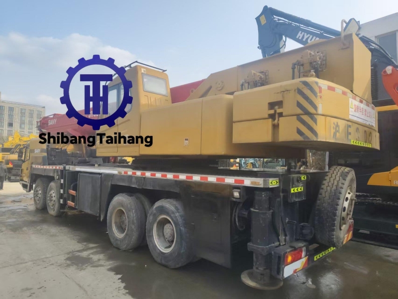 Grue Sany d'occasion de 50 tonnes