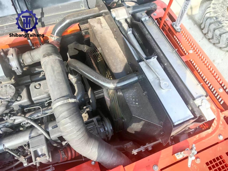  للبيع حفار دوسان DX300 مستعمل