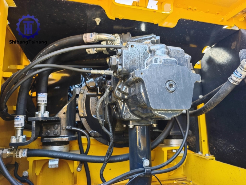 Продается б/у Komatsu 360