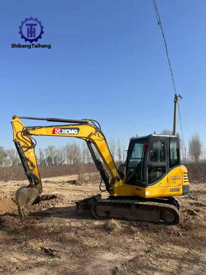 XCMG 60 مستعمل للبيع