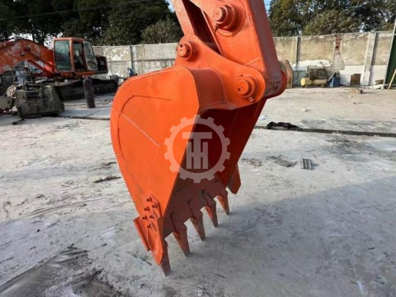 Japan Original Used Hitachi ZX200 Hydraulic Crawler Excavator Second Hand Machinery 100KW Power