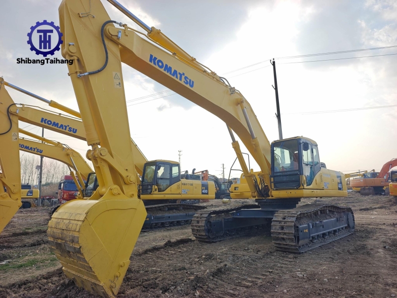 Продается б/у Komatsu 400