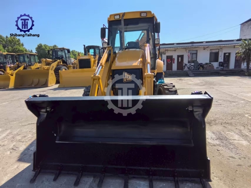 Used JCB 3CX backhoe loader for sale