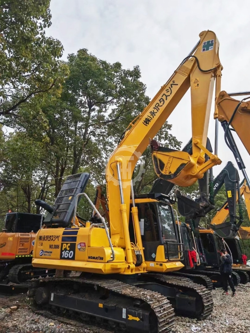 Used Komatsu PC160 for sale 2