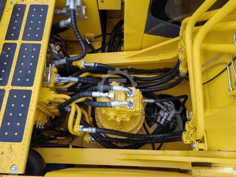 Used KOMATSU PC300 for Sale