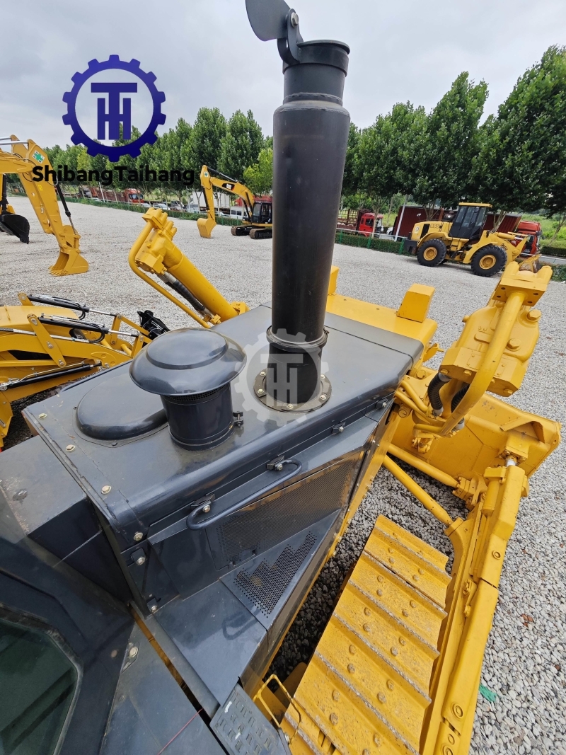 Used SD32 Bulldozer