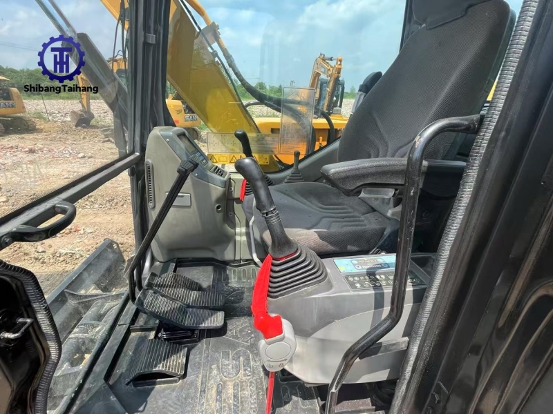 Excavadora SANY 75 de segunda mano en venta