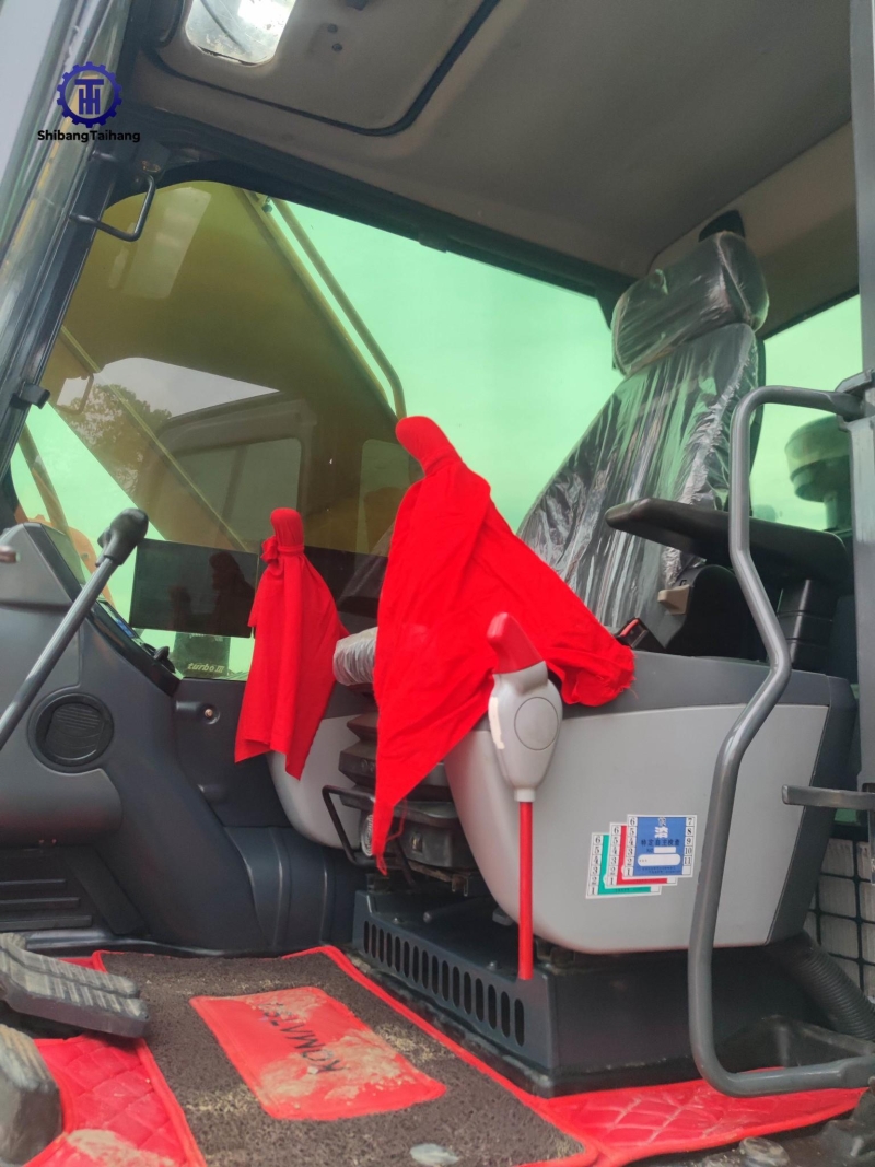 Excavadora Komatsu PC240 usado en venta