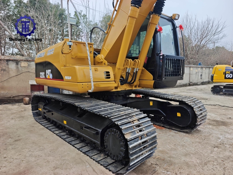 Продается б/у Caterpillar 320C.