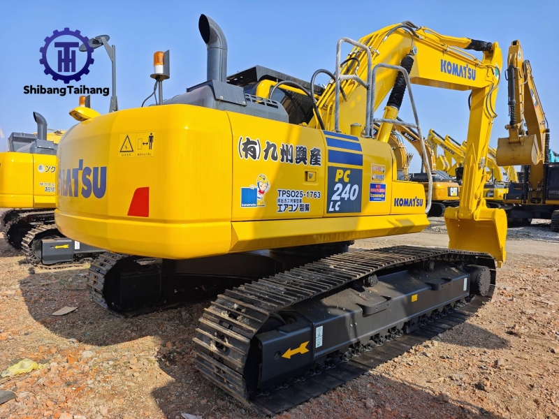 Excavadora Komatsu PC240 usado en venta 3
