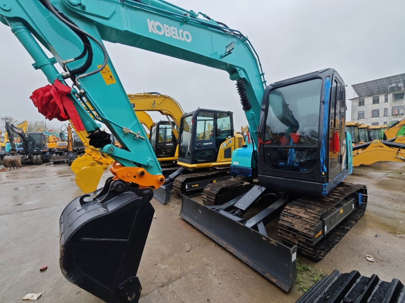 Excavadora Kobelco SK75 de segunda mano en venta
