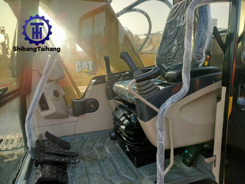 Excavadora Caterpillar 320C Usada en Venta 2