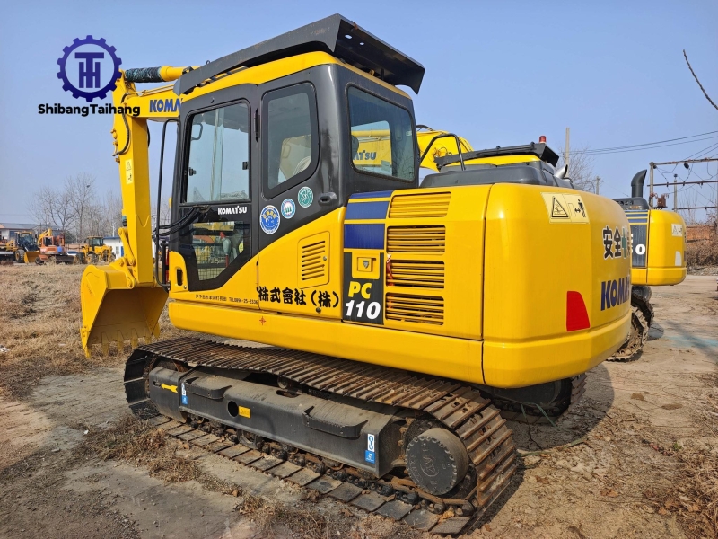 Продается б/у Komatsu 110