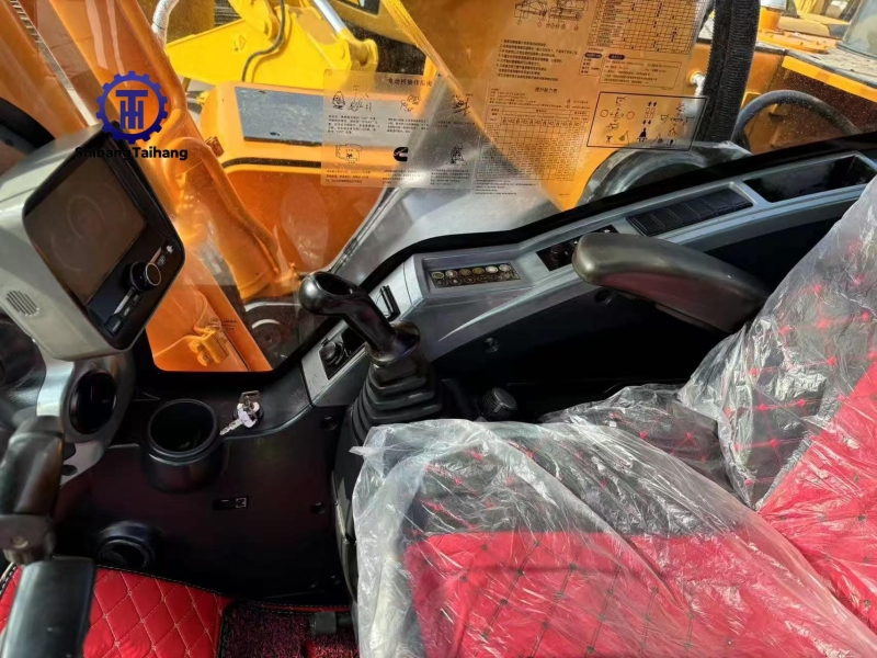 Excavadora Hyundai 305 usado en venta 3