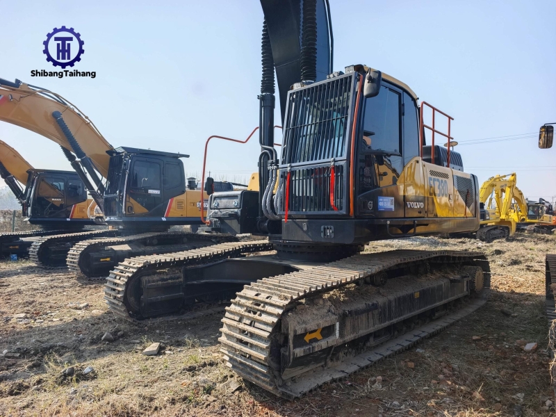 Excavadora Volvo EC380 usada en venta