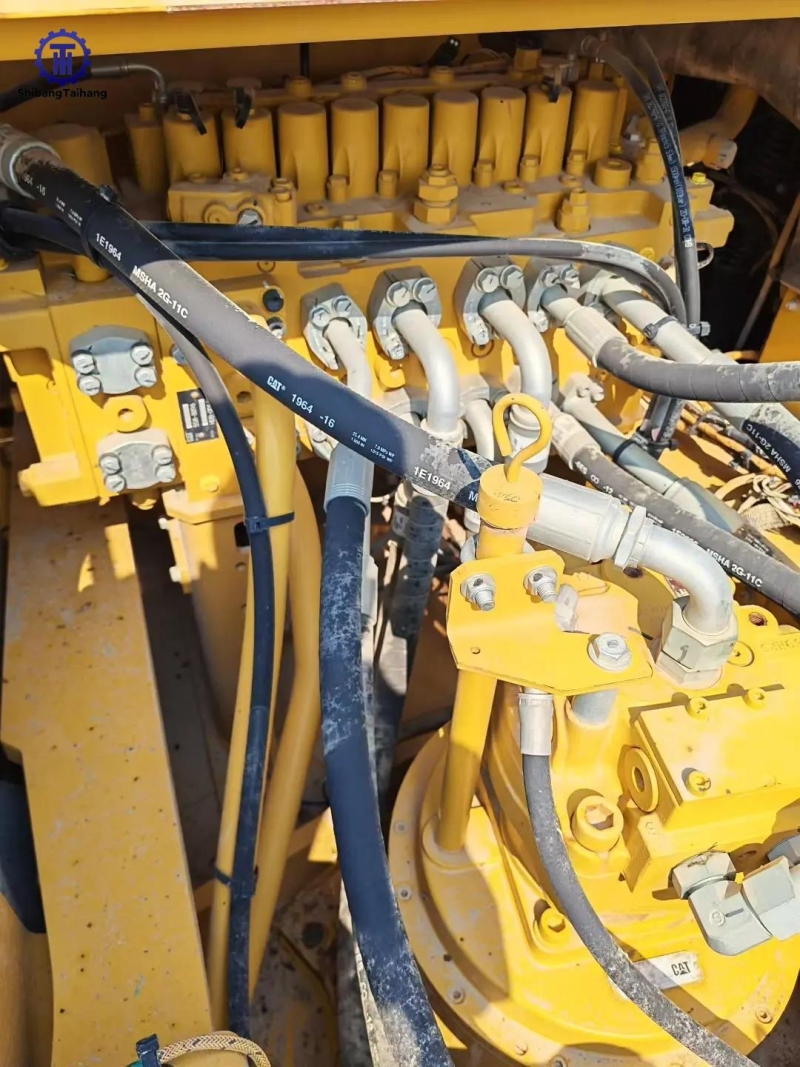 Excavadora Caterpillar 326GC Usada en venta