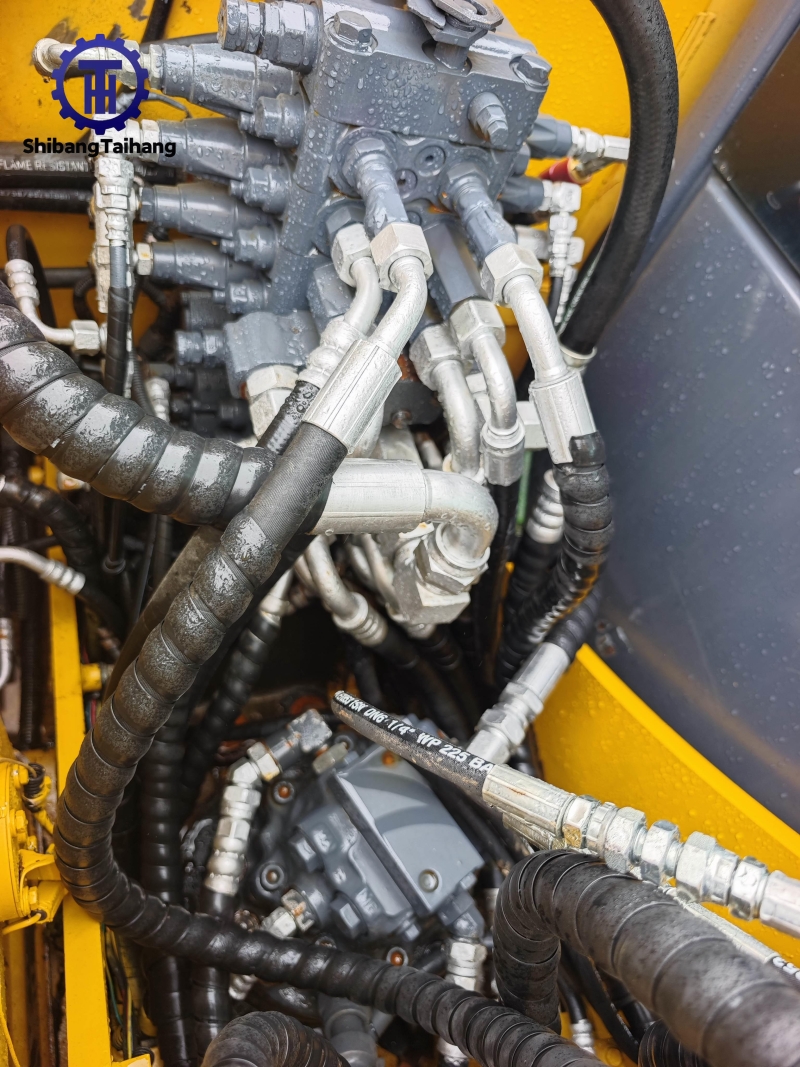 Excavadora Komatsu PC70 usado en venta 2