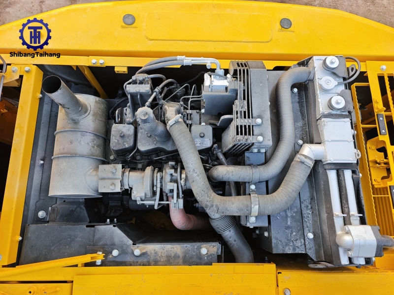 Komatsu PC160 d'occasion à vendre 