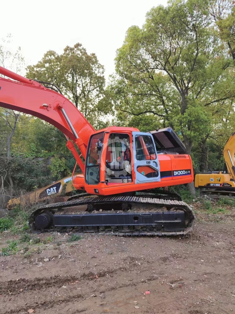 Used Doosan DH300 for sale