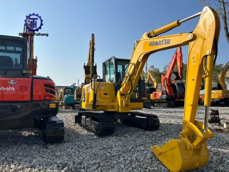 Excavadora Komatsu PC56 usado en venta 2