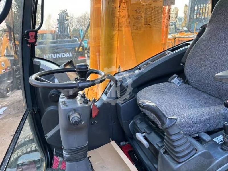 Used Hyundai R210 for sale