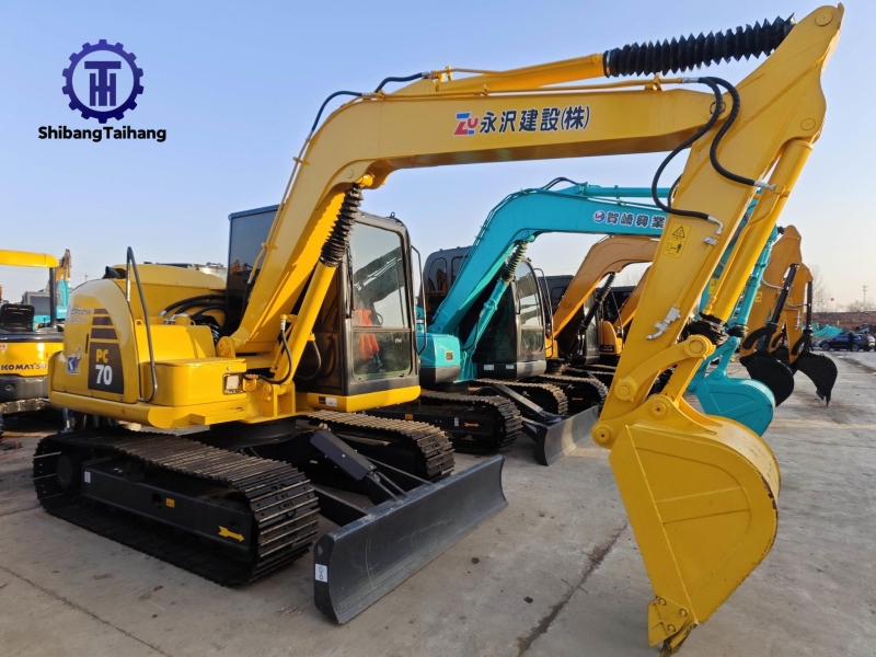 Excavadora Komatsu PC70 usado en venta 