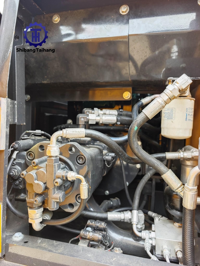 للبيع حفار فولفو EC140 مستعمل