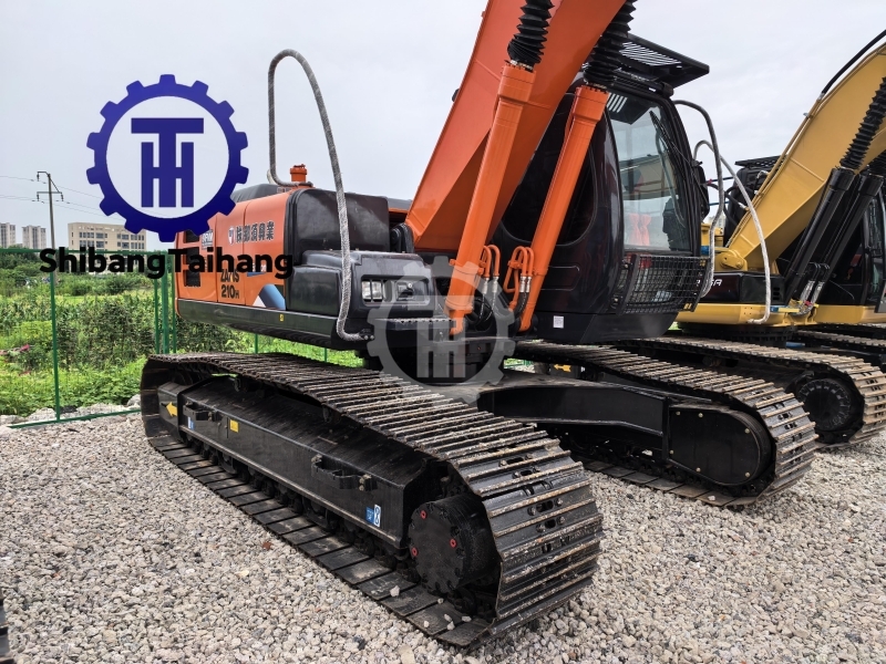 Used Hitachi ZX210 Excavator