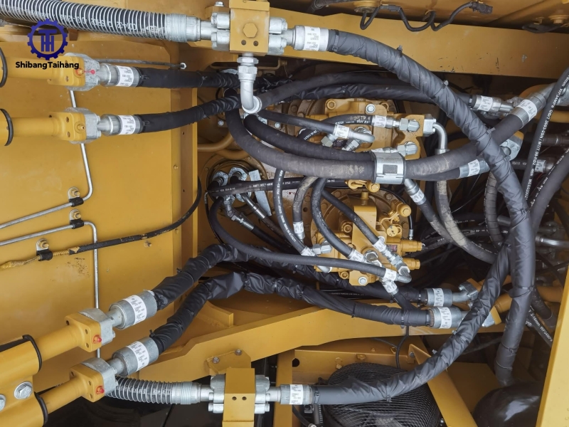 Продается б/у Caterpillar 349