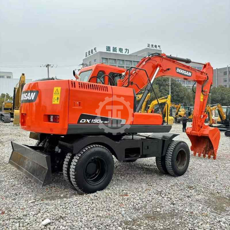 Used Doosan DX150W for sale